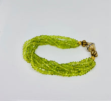 Cargar imagen en el visor de la galería, Collar Jade Peridot
